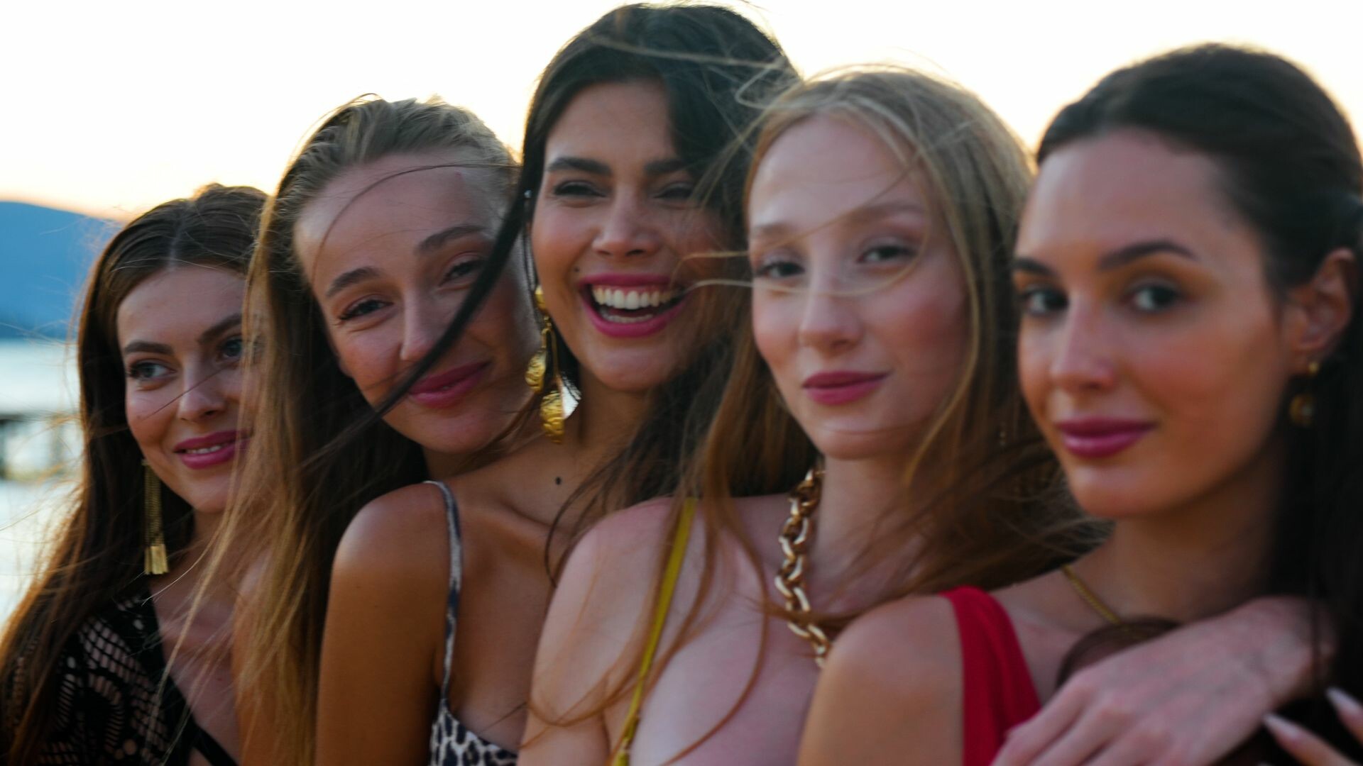 急速约会：夏日版 v2025.6.23 中文版 解压