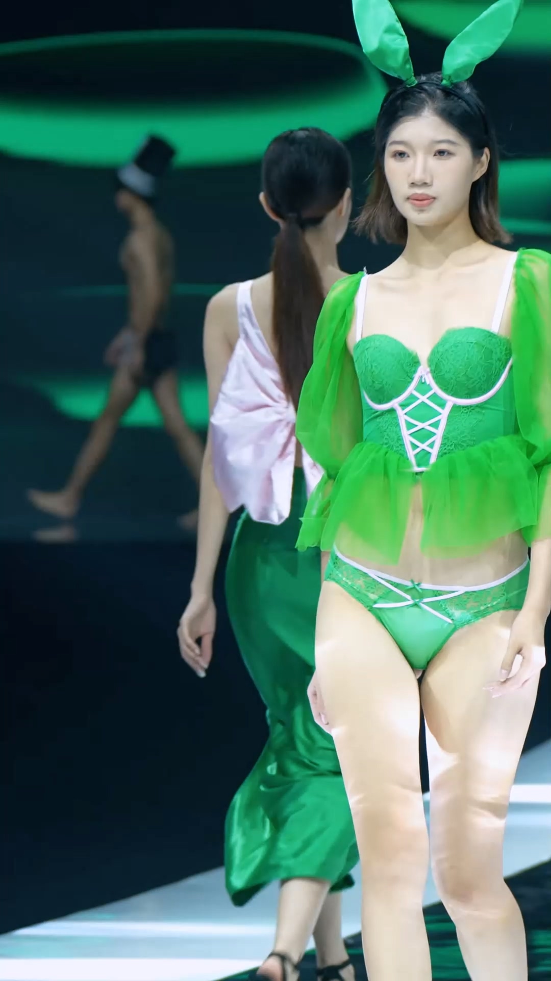 NOVENDREAM-4K无水印高质量短视频👗-NOVENDREAM