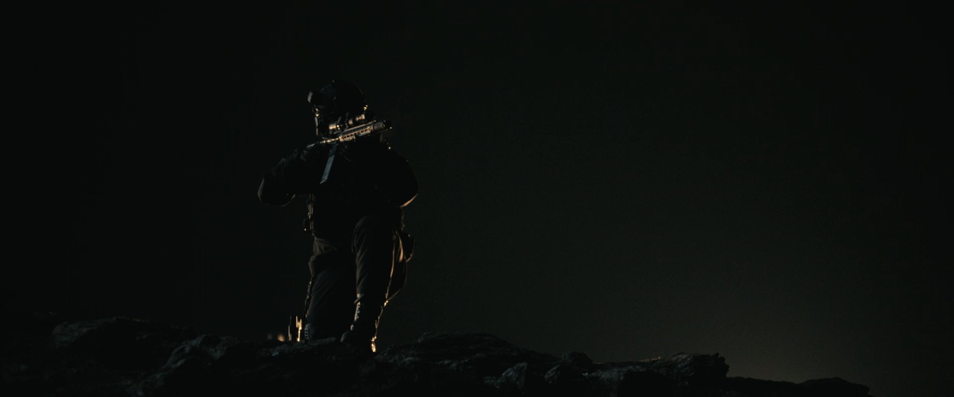 图片[2]-庇护之地 Shelter (2026)1080P高清原版中英字幕免费下载-微分享自媒体驿站