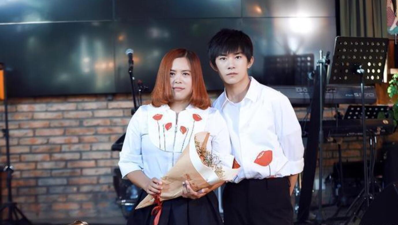 易烊千玺家境惊人,介绍明星家庭背后的财富来源