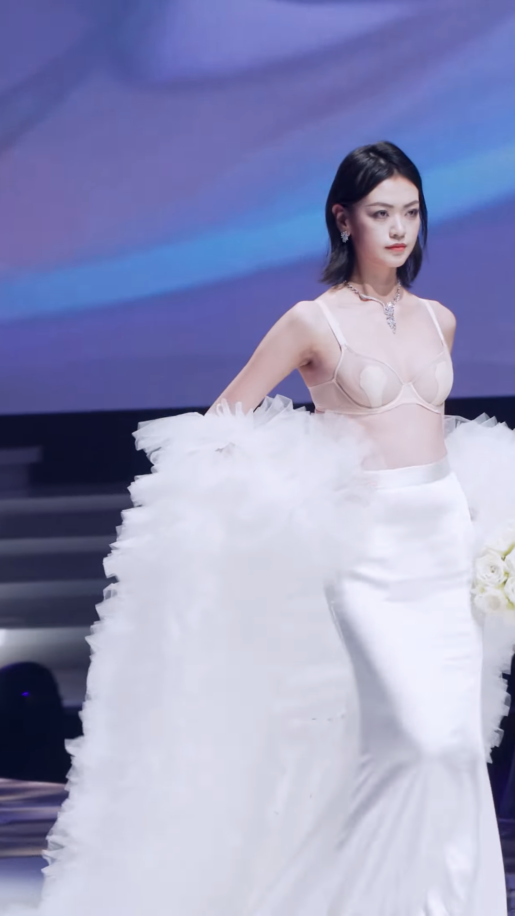 NOVENDREAM-无水印高质量时装短视频👗-NOVENDREAM